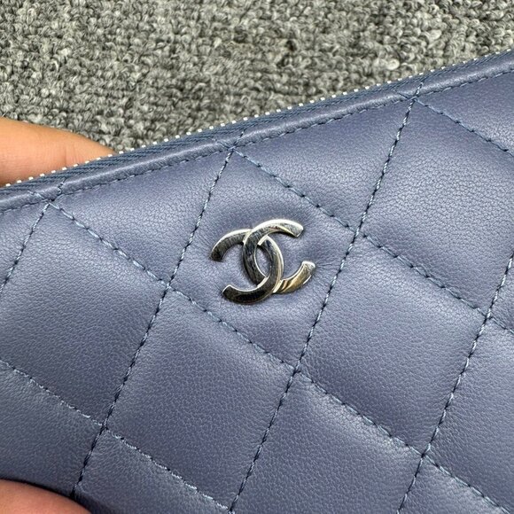 CHANEL Leather Wallet 685-082125 - Picture 3 of 10